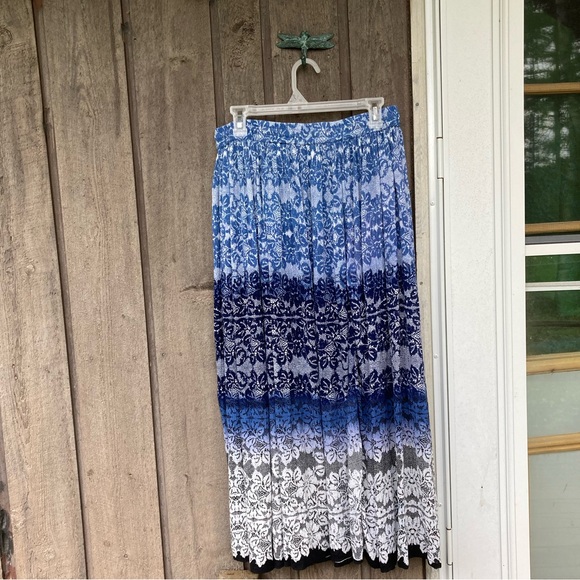 VINTAGE Skirt COLLECTIONS Floral Maxi Midi Boho Blue White Size Medium Stretches - Picture 8 of 10